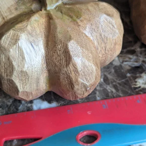 Wooden pumpkins - set of 4 - Picture 3 of 3